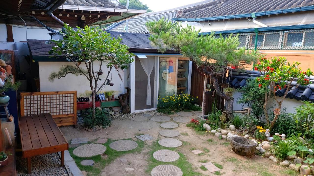 The Blue Cradle Otel Jeonju Dış mekan fotoğraf